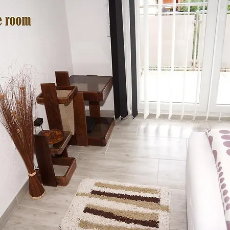 Apartman Dona Apartment *