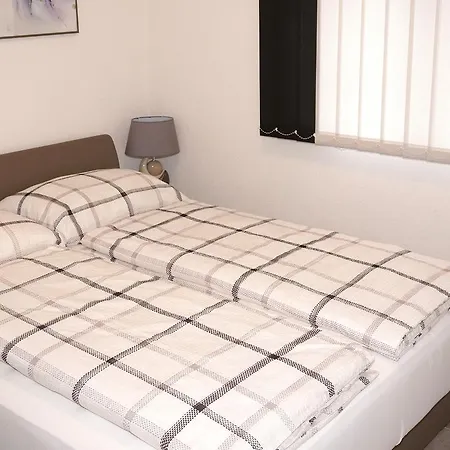 Apartman Dona *
